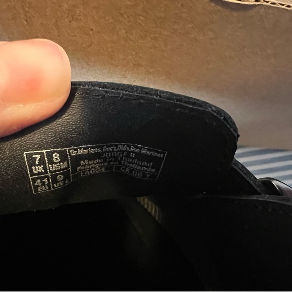 NWT Jorge II Black Dr. Martens size9 BRAND NEW - Picture 3 of 6